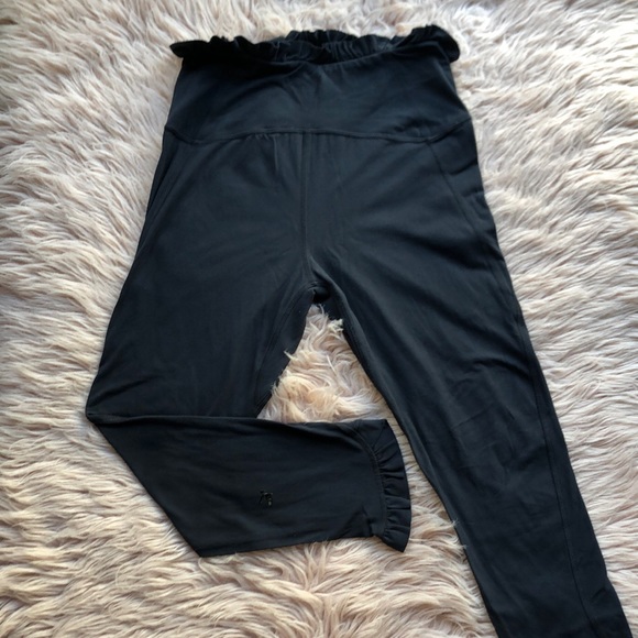 Glyder Empress Ruffle Trim Leggings - Picture 4 of 13